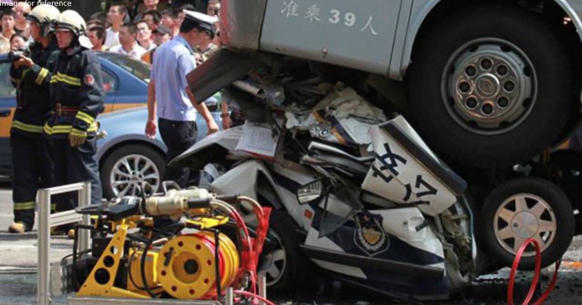 27 people killed in China bus crash